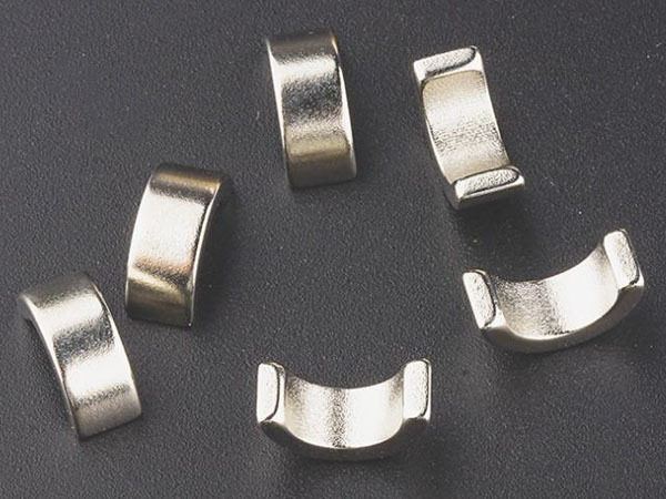 瓦形钕铁硼磁铁